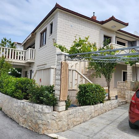 Apartments Mia Okrug Gornji Extérieur photo