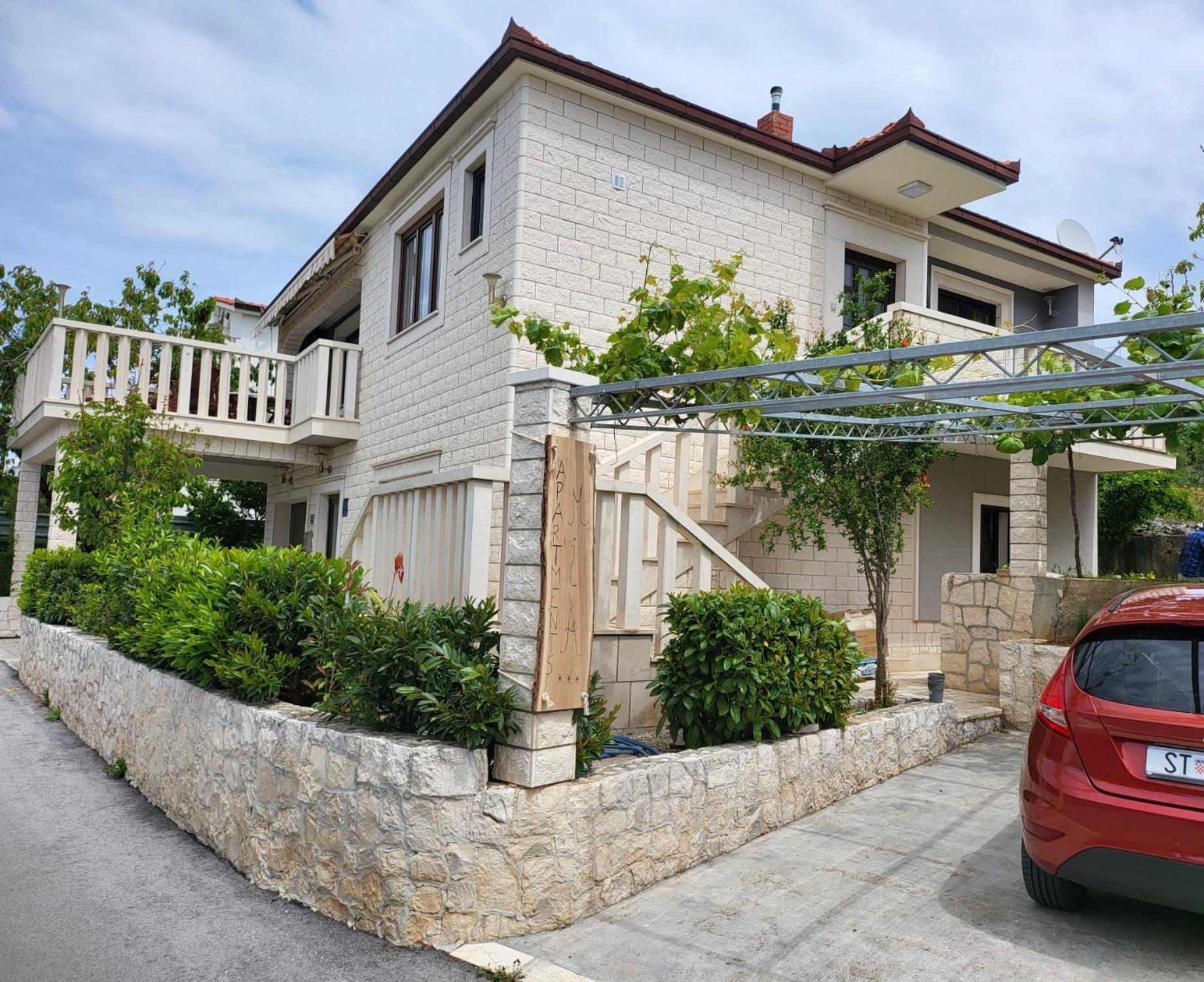 Apartments Mia Okrug Gornji Extérieur photo